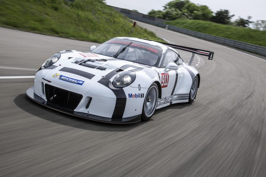  Porsche 911 GT3 R (991) 2016 года  (фото 2 из 15)